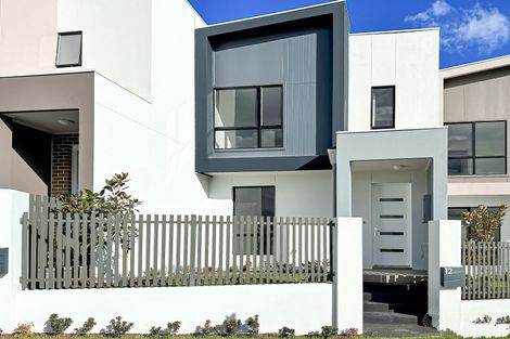 Property photo of 12 Bowerbird Loop Oran Park NSW 2570