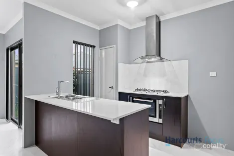 Property photo of 10 Ashdown Way Hilbert WA 6112