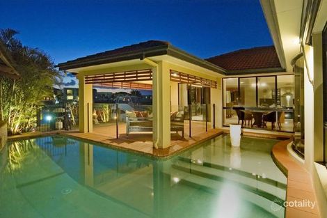 Property photo of 17 King Charles Drive Paradise Point QLD 4216