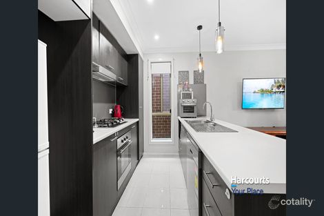 Property photo of 68 Wiseman Circuit Ropes Crossing NSW 2760