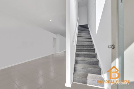 Property photo of 9/16 Chevron Street Tarneit VIC 3029