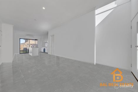 Property photo of 9/16 Chevron Street Tarneit VIC 3029