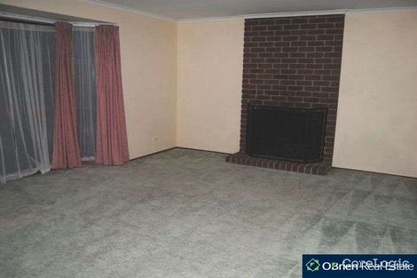 Property photo of 1 Porto Court Cranbourne North VIC 3977