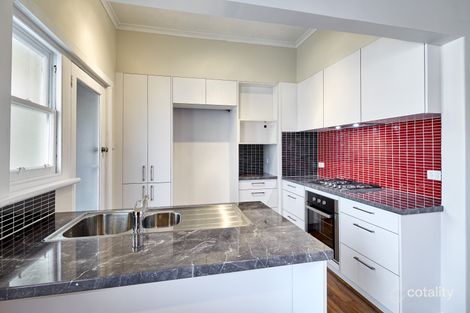 2/83 Barkly St, St Kilda, VIC 3182