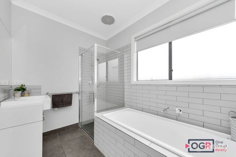 Property photo of 5 Abigail Way Wollert VIC 3750