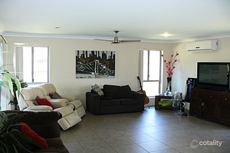 Property photo of 21 Hanover Drive Pimpama QLD 4209