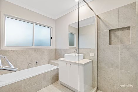 Property photo of 34 Lorikeet Place Burnside QLD 4560