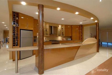 Property photo of 7 Glenelg Place Taylors Lakes VIC 3038