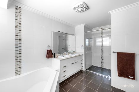 Property photo of 33 Lantarra Place Figtree NSW 2525