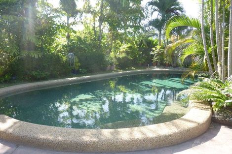 Property photo of 2 Dolphin Close Kewarra Beach QLD 4879