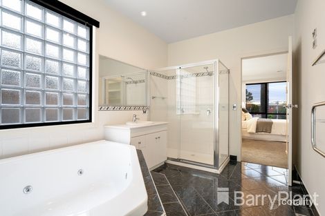 Property photo of 8 Bent Road Wandana Heights VIC 3216