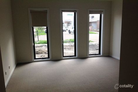 Property photo of 9 McAllister Drive Cranbourne East VIC 3977