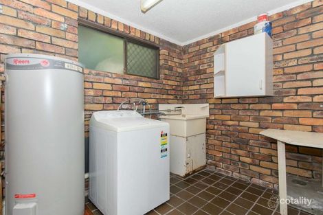 Property photo of 1/139 Central Avenue Indooroopilly QLD 4068