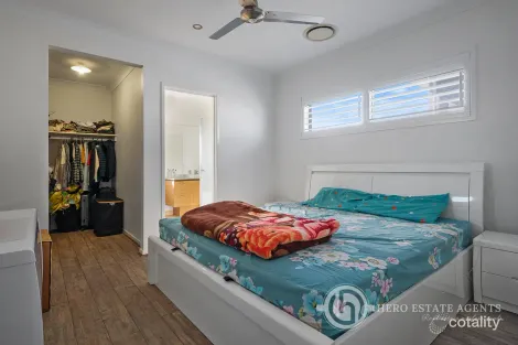 Property photo of 32 Stringybark Street Spring Mountain QLD 4300