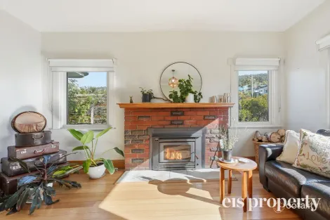 Property photo of 31 Seaview Avenue Taroona TAS 7053