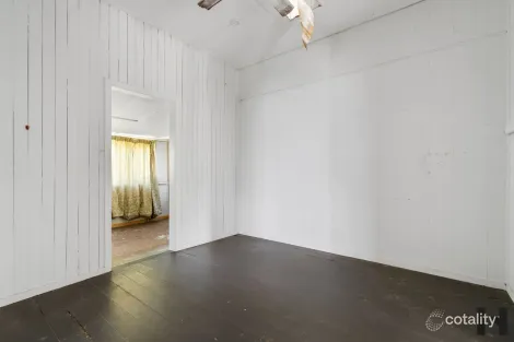 Property photo of 29 Raeburn Street Manly QLD 4179