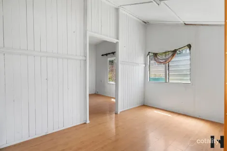 Property photo of 29 Raeburn Street Manly QLD 4179