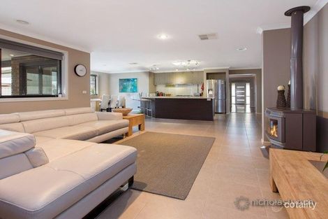 Property photo of 14 Black Wallaby Drive Langwarrin VIC 3910