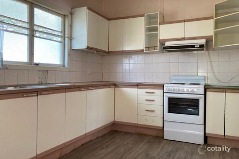 Property photo of 207 Pine Mountain Road Brassall QLD 4305