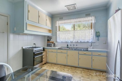 Property photo of 2 Ronald Avenue Bulleen VIC 3105