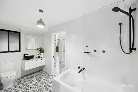 Property photo of 5 Villa Close Budgewoi NSW 2262