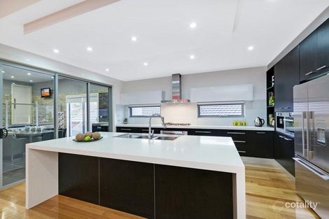 Property photo of 19 Alain Avenue South Morang VIC 3752