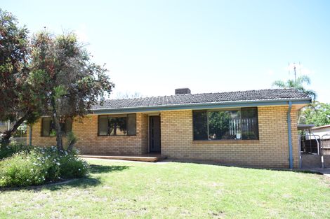 13 Mengarvie Rd, Parkes, NSW 2870