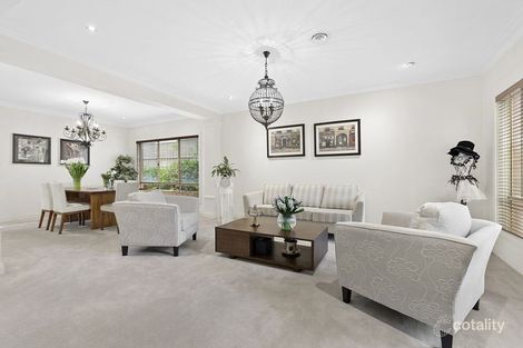 Property photo of 2 Margaret Gray Close Glen Waverley VIC 3150