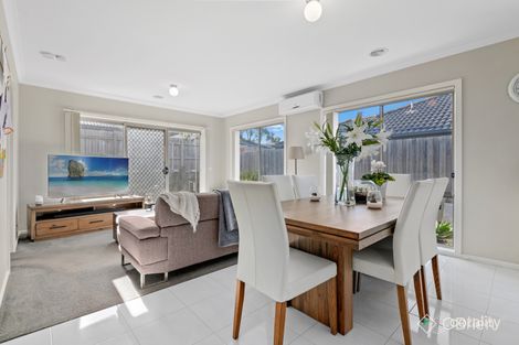 Property photo of 12 Green Orchid Circuit Pakenham VIC 3810