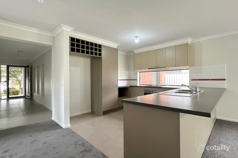 32 Edenbrook Cct, Pakenham, VIC 3810