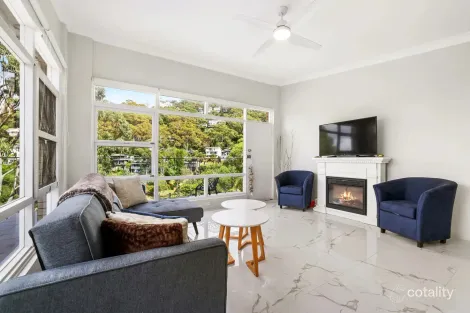 Property photo of 23 Hillside Road Newport NSW 2106