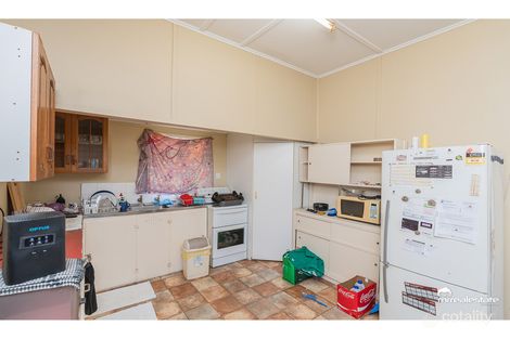 Property photo of 8 Medcraf Street Park Avenue QLD 4701