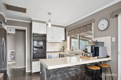 Property photo of 20 Princetown Avenue Craigieburn VIC 3064