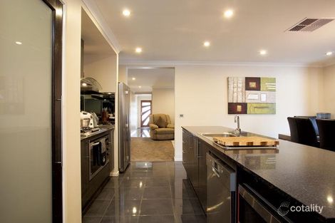 39 Elandra Dr, Ascot, VIC 3551