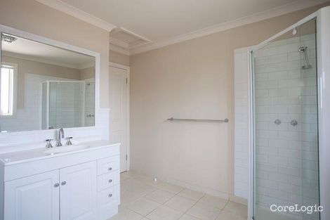 Property photo of 11 Albert Avenue Strathdale VIC 3550