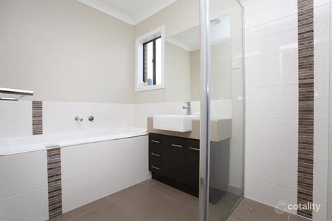 Property photo of 3/16 Tantallon Crescent Derrimut VIC 3026