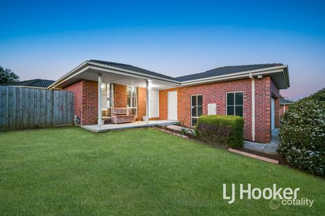 Property photo of 17 Mitchell Court Berwick VIC 3806