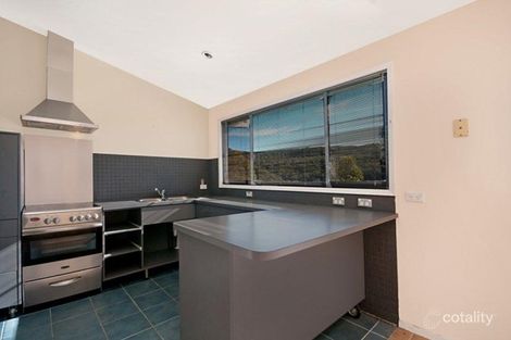 Property photo of 40 Sublime Point Avenue Tascott NSW 2250