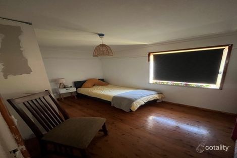 Property photo of 10 Cary Crescent Springfield NSW 2250