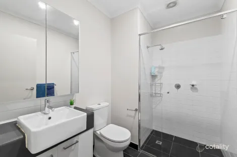 Property photo of 16 Gorman Drive Mill Park VIC 3082