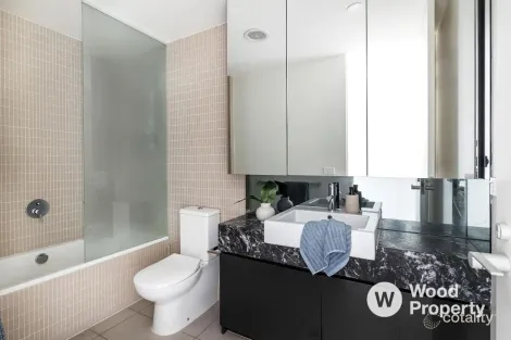 Property photo of 104/30 Esplanade St Kilda VIC 3182