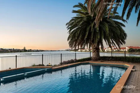 Property photo of 4/242 Trimmer Parade West Lakes SA 5021