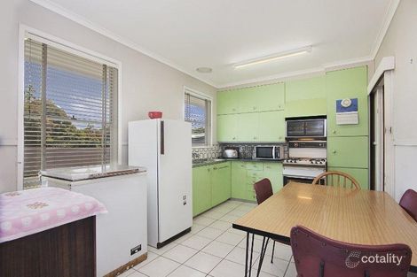 Property photo of 11 Finch Avenue Eaglehawk VIC 3556