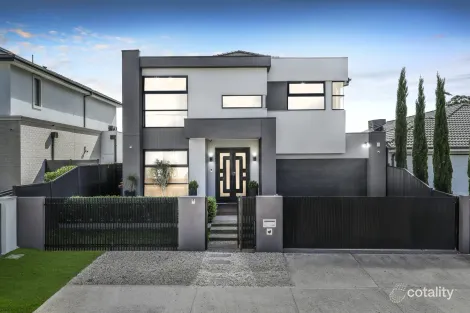 31 Myoora Cres, Greenvale, VIC 3059