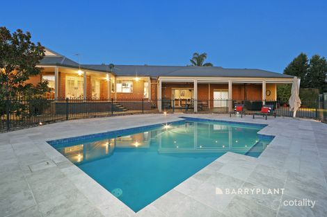11 Middleham Cl, Lysterfield, VIC 3156