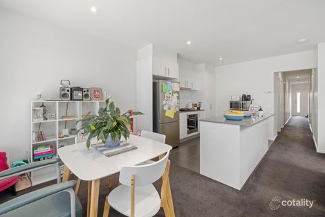 Property photo of 40 Denistoun Crescent Cranbourne VIC 3977