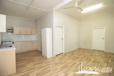 2/32 Dempsey St, Winston, QLD 4825