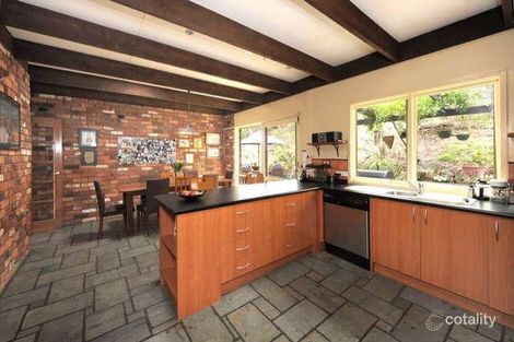 Property photo of 113 Scenic Crescent Eltham North VIC 3095