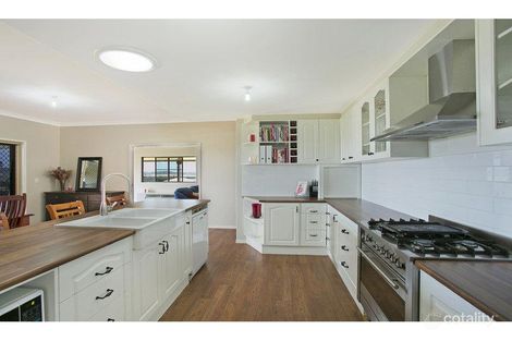 Property photo of 7 Panorama Crescent Gowrie Junction QLD 4352