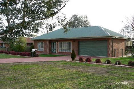 8 Rose St, Violet Town, VIC 3669